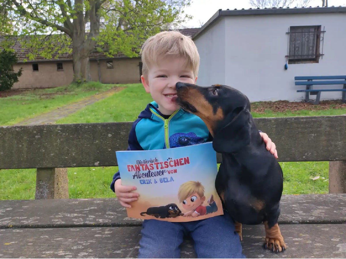 Das personalisierte Buch Hurra Helden für ein Kind und seinen Hund ist ein tolles Geburtstagsgeschenk.		