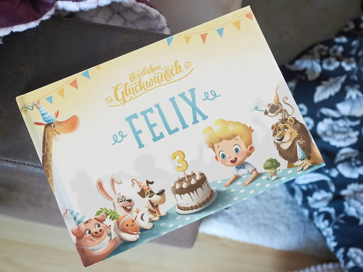 Das Geburtstagsbuch von Hooray Heroes für alle Kinder, die drei Jahre alt werden.
